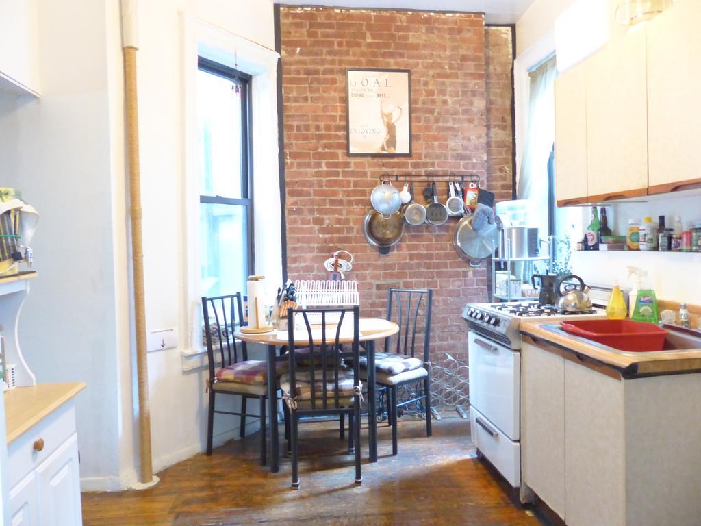East Village Homestay New York Buitenkant foto